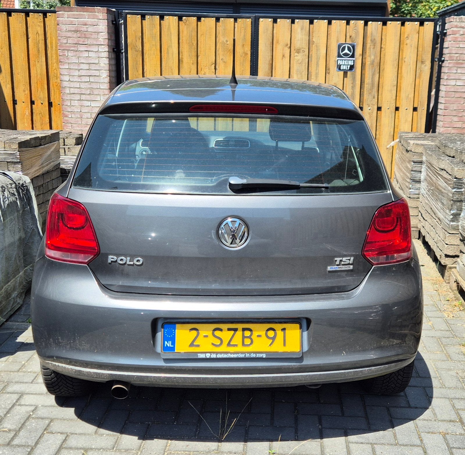 Volkswagen Polo 1.2 TSI 66KW 2014 Grijs, Voorwielaandrijving, 40 €/maand, 4 cilinders, Origineel Nederlands