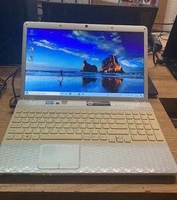 Uitstekende Sony Vaio i3 met Windows 10 + Oficepakket + Wifi, Computers en Software, Windows Laptops, Sony VAIO, Met videokaart
