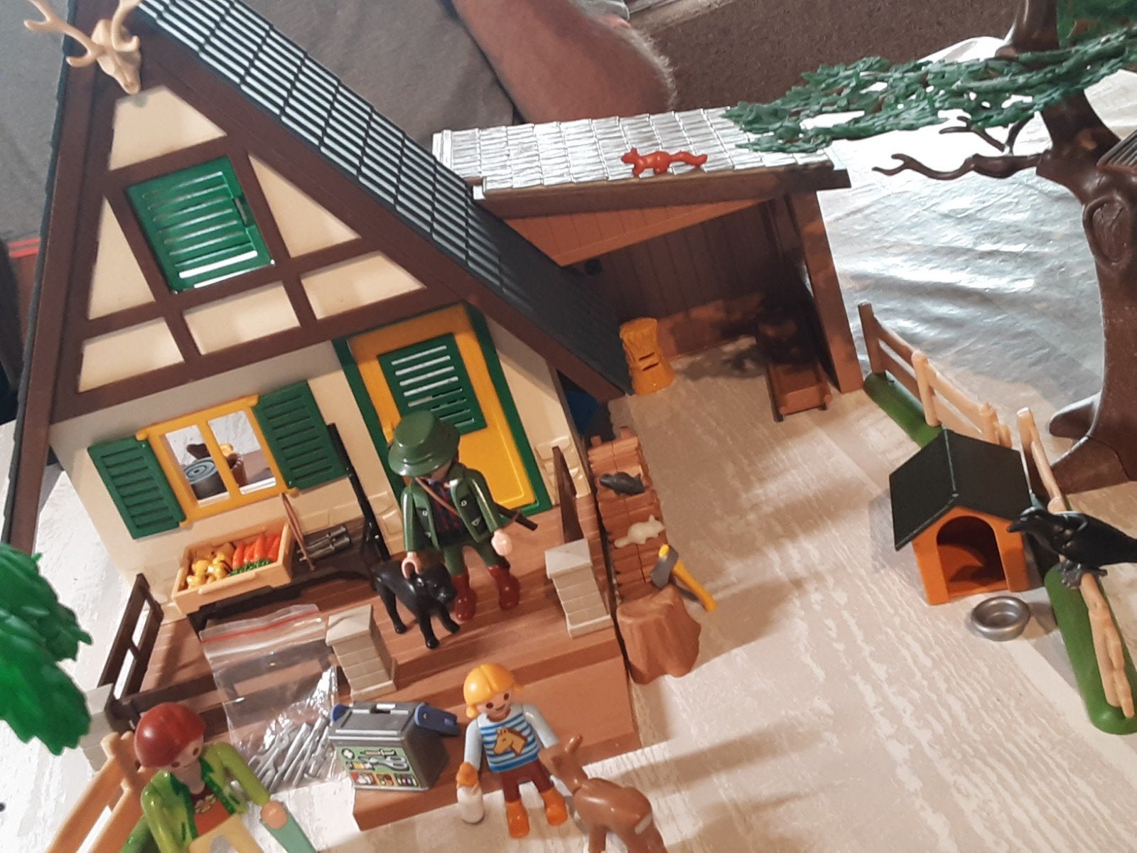 4207 boshut met een dierenset van 15 dieren, Gebouw, Complete set, Ophalen of Verzenden, Zo goed als nieuw