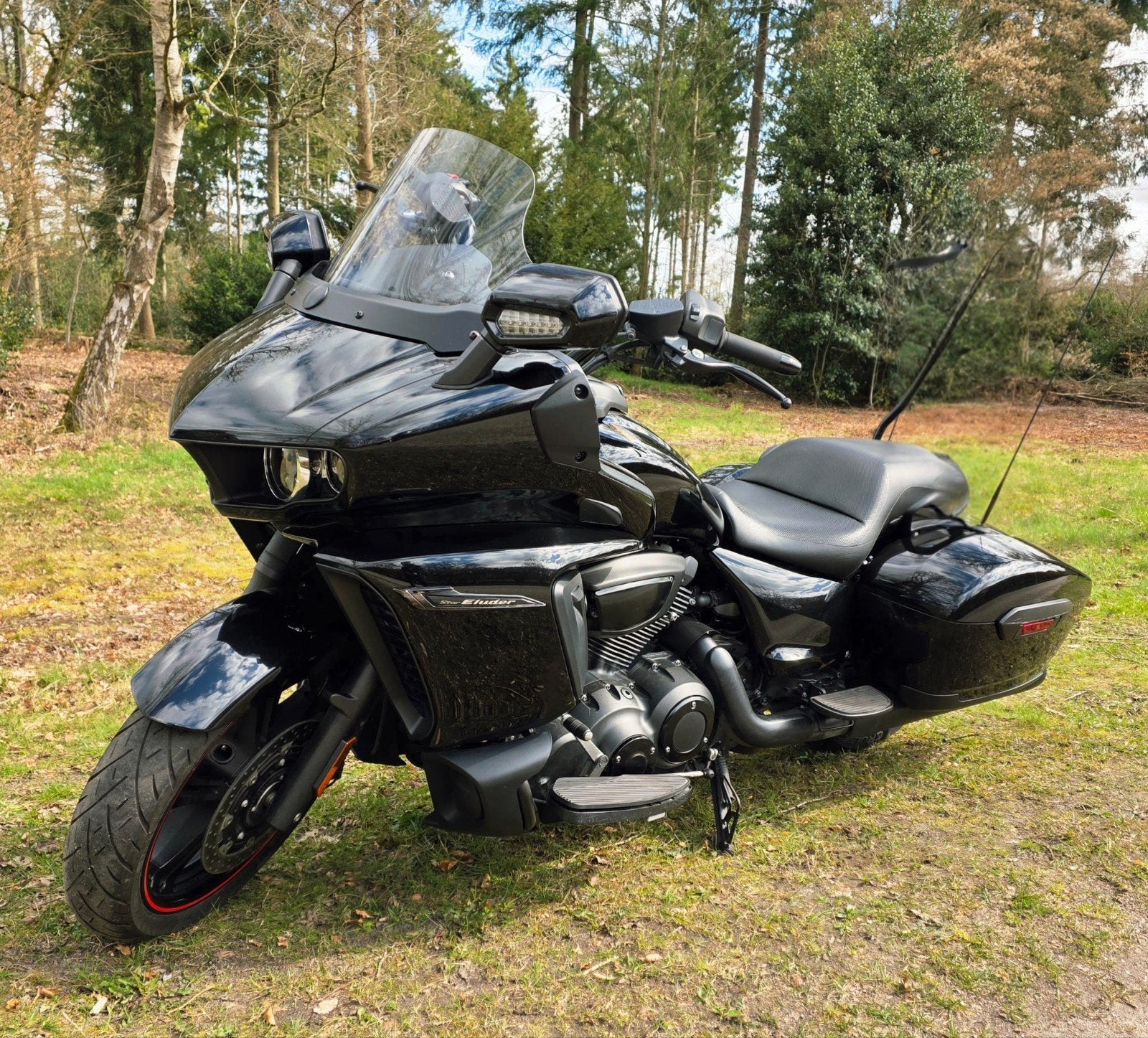 Yamaha star eluder enigste in Nederland, Motoren, 2 cilinders, Motorrijbewijs A, Gebruikt, 1900 cc