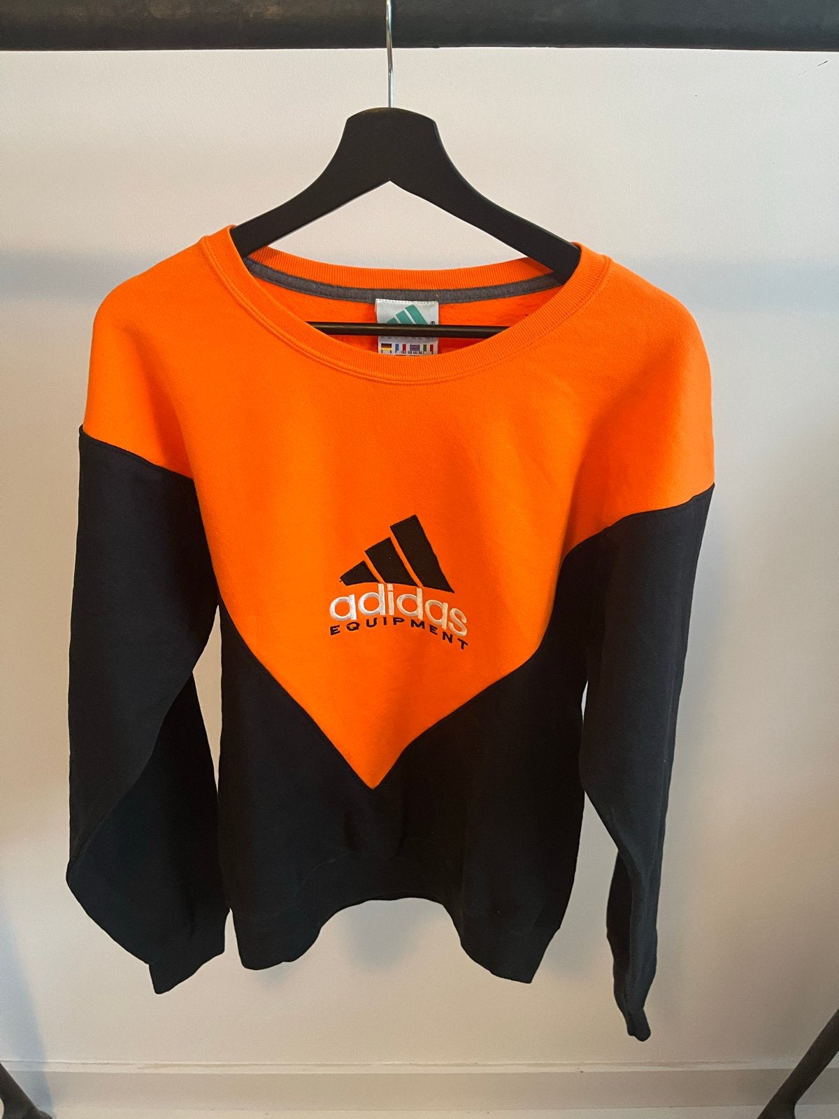 Adidas Equipment Trui Oranje Zwart Maat M/L, Ophalen of Verzenden, Zo goed als nieuw, Maat 48/50 (M), Oranje