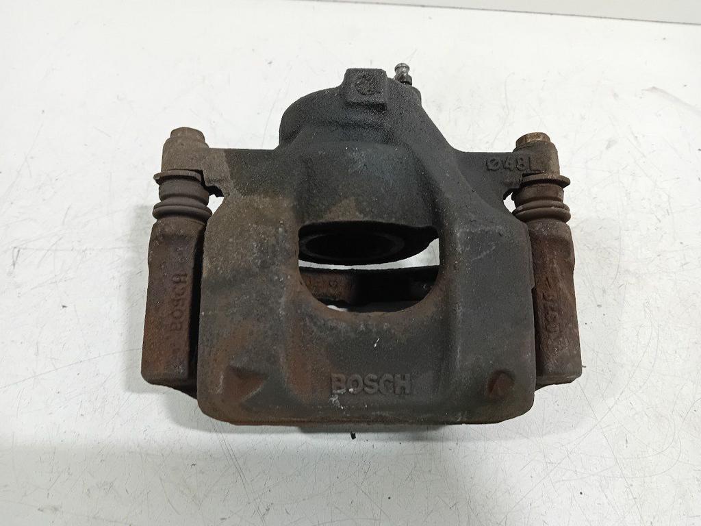 Remklauw links voor Toyota Aygo, Onderdelen@venauto.nl, Van der Ven Autorecycling B.V., Gebruikt, Ettenseweg 76, 4706 PB Roosendaal, The Netherlands