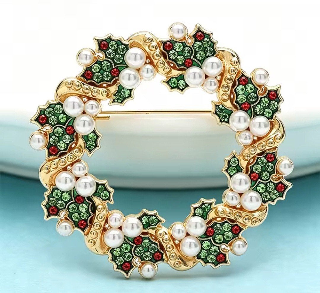 Nieuwe Kerstkrans Broche met Parels en Kristallen, Ophalen, Overige materialen, 4 tot 7 cm, Met kristal