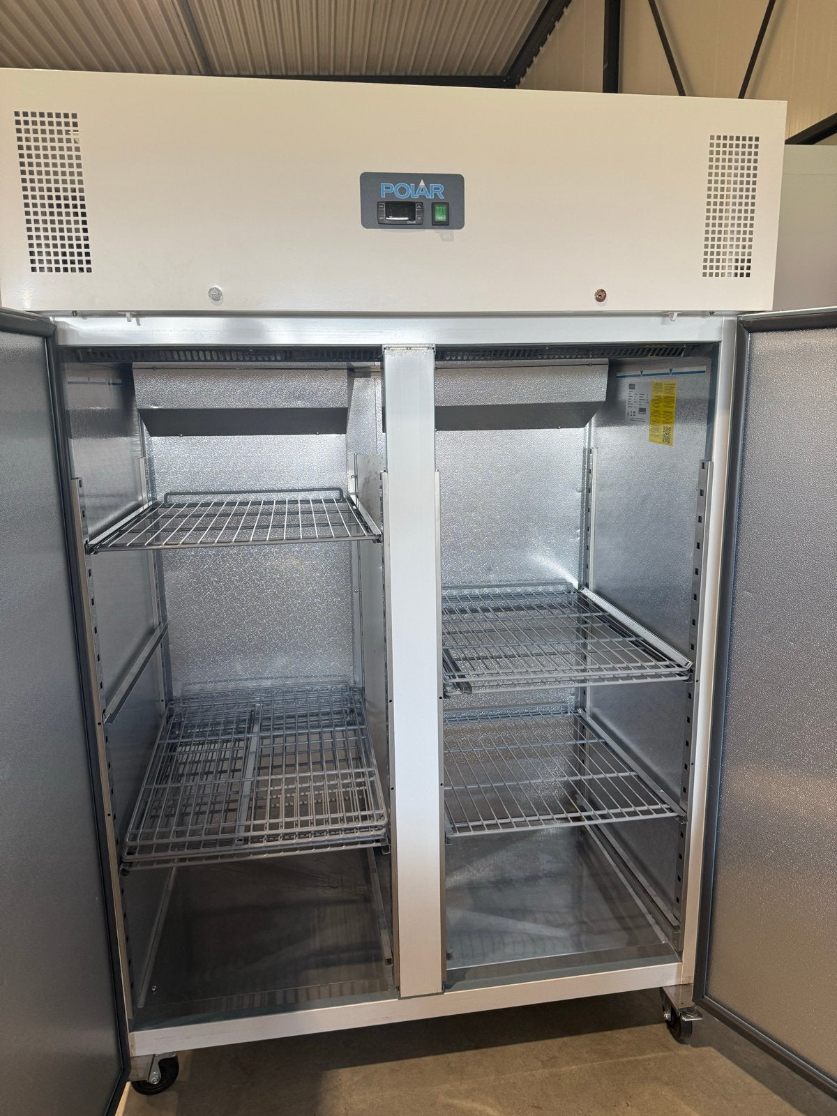 2 Polar dubbeldeurs koelkast 850 liter + vriezer, Ophalen, Zonder vriesvak, 200 liter of meer, 60 cm of meer