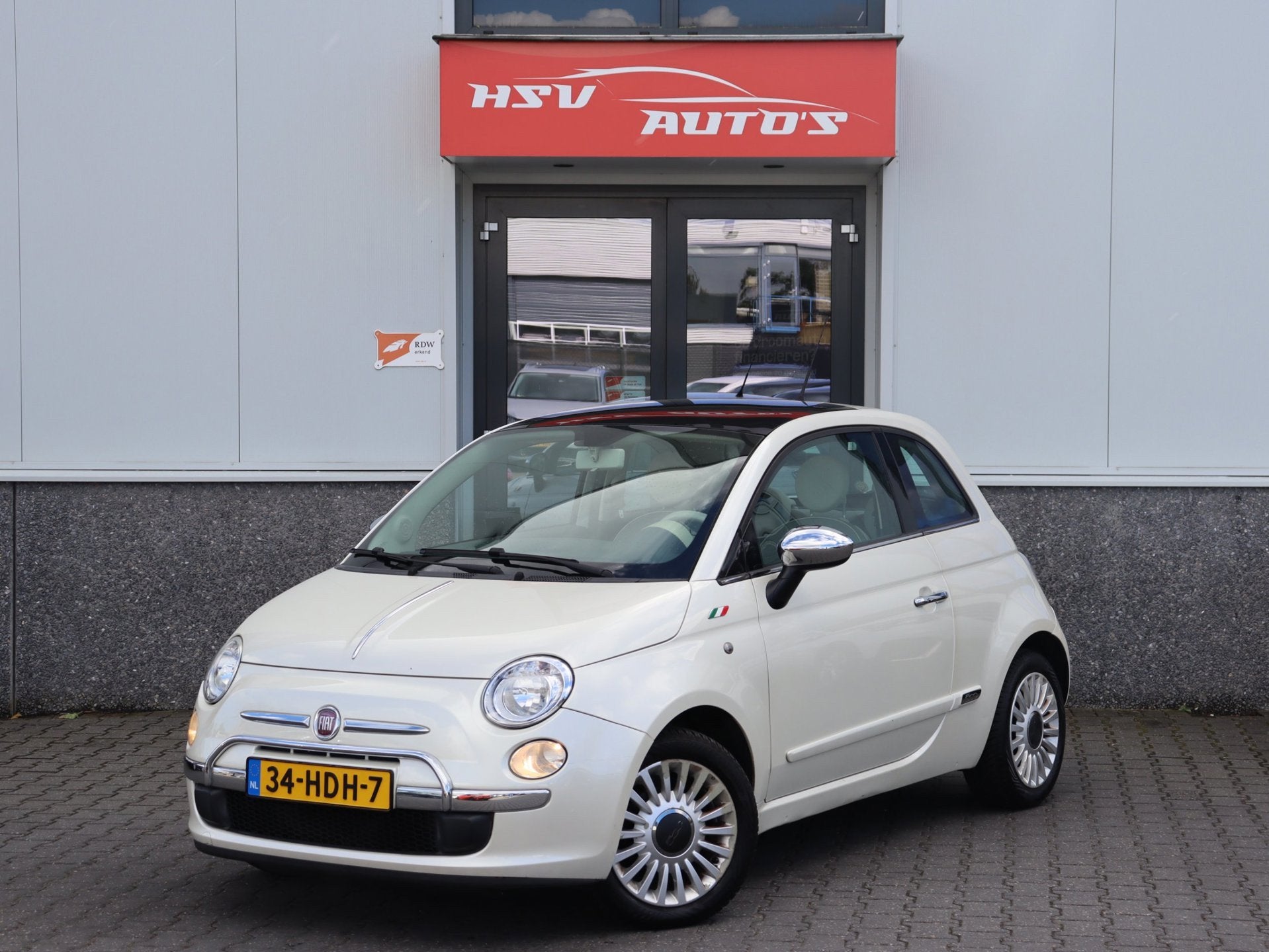 Fiat 500 1.2 Lounge airco LM panodak org NL, Auto's, Voorwielaandrijving, Gebruikt, 1242 cc, 840 kg