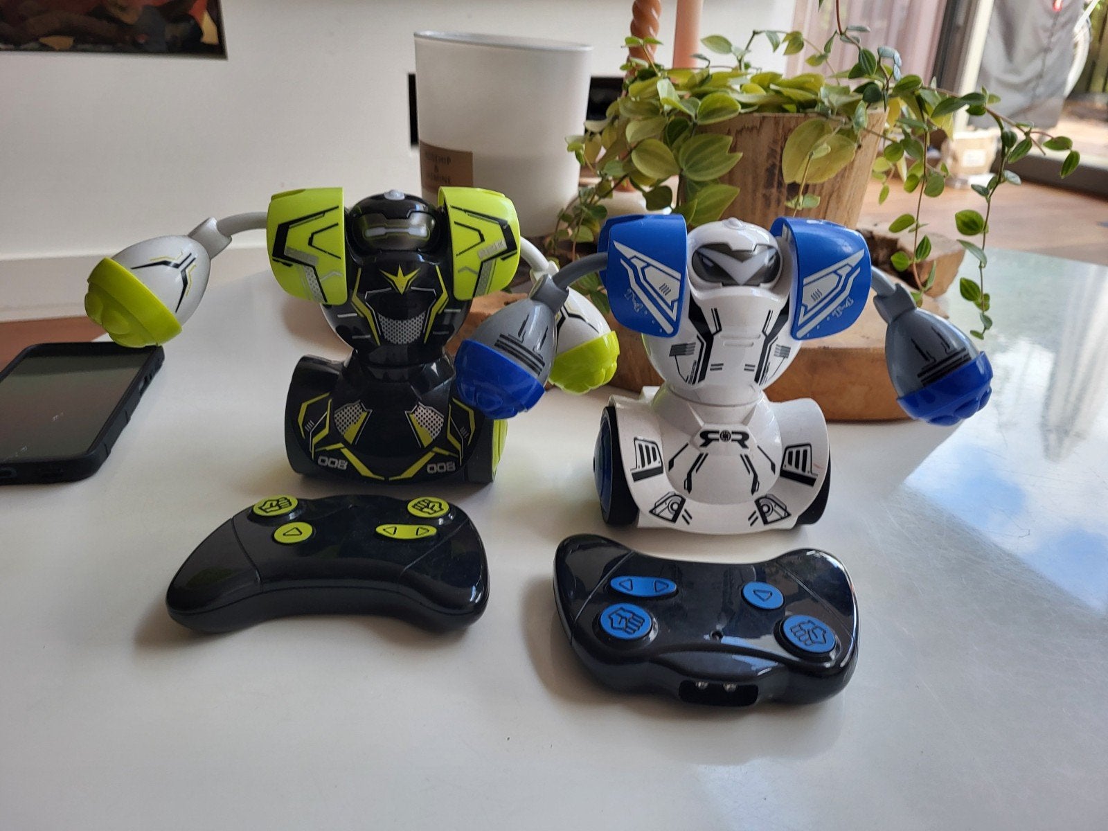 vecht robots met afstandsbediening, Ophalen of Verzenden, Zo goed als nieuw