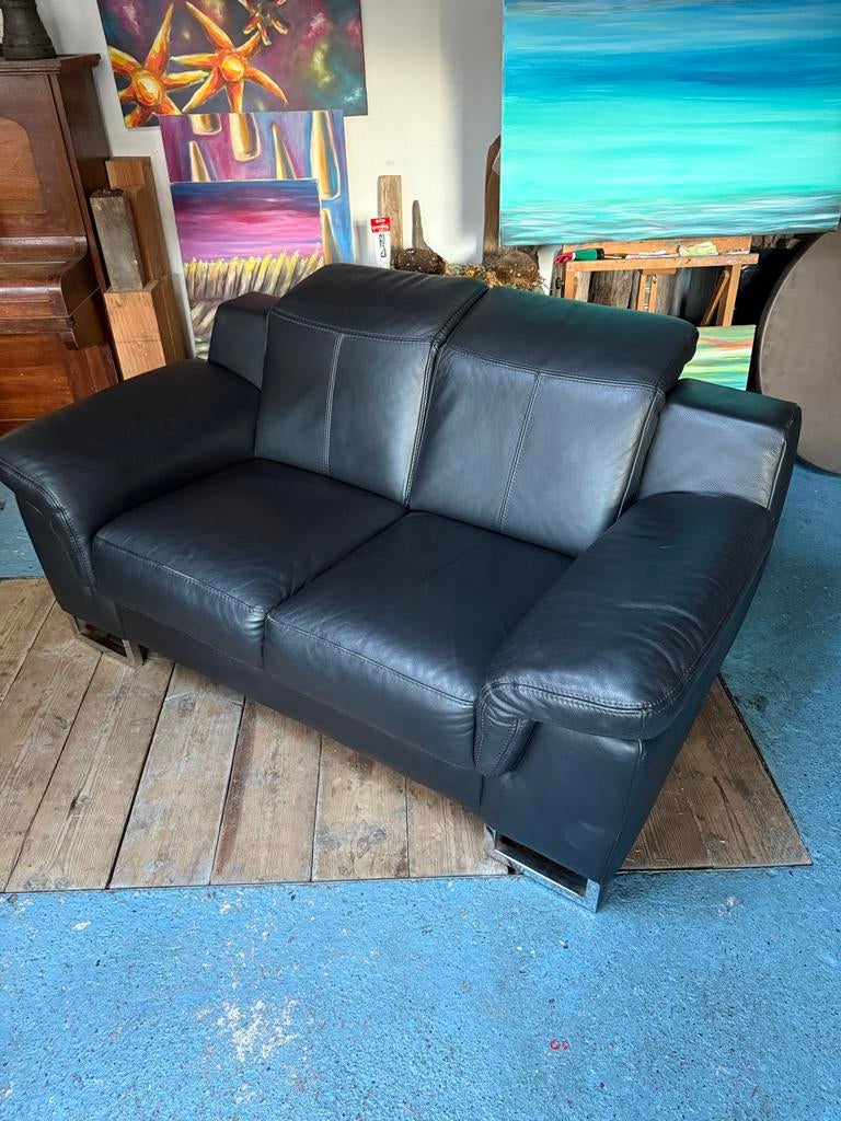 Lederen tweezitsbank - Zwart, modern design, Huis en Inrichting, Banken | Sofa's en Chaises Longues, Ophalen, Gebruikt, 150 tot 200 cm