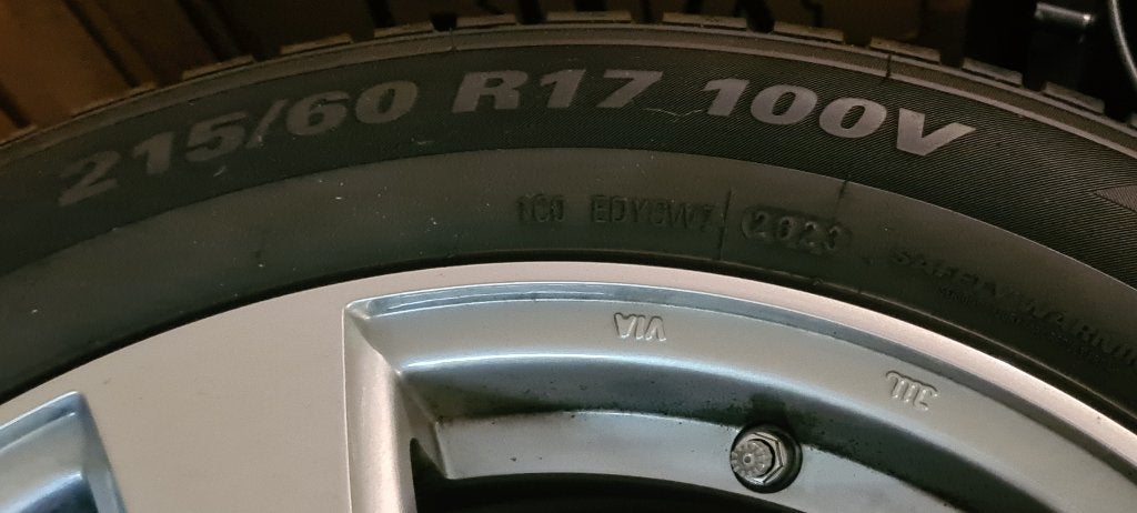 winterbanden, Auto-onderdelen, Banden en Velgen, Ophalen, 215 mm, Nieuw, 17 inch