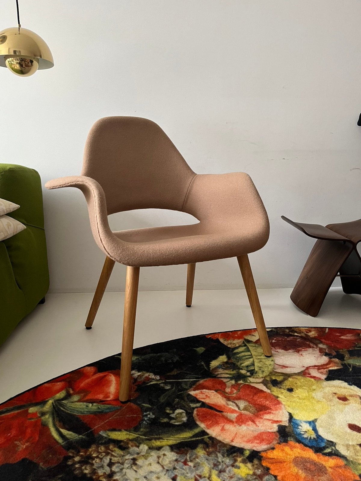 Vitra Organic lounge chair Saarinen & Eames, Huis en Inrichting, Stoelen, Ophalen, Zo goed als nieuw, Bruin, Eén