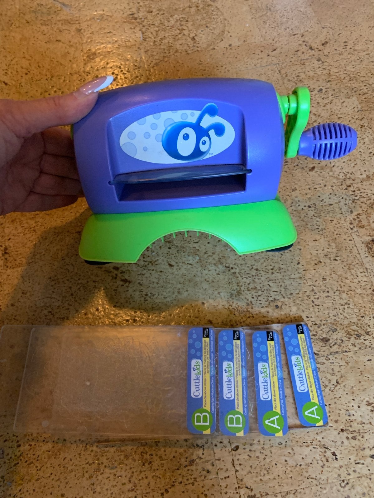 Provocraft Cuttlekids stansapparaat, Geschikt voor snijden, Gebruikt, Meerkleurig, Ophalen of Verzenden