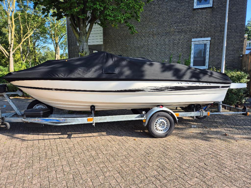 Maxum 1800 SR3 bowrider + trailer + nieuw kleed, Watersport en Boten, Speedboten, Ophalen, Gebruikt, Binnenboordmotor, 120 tot 200 pk