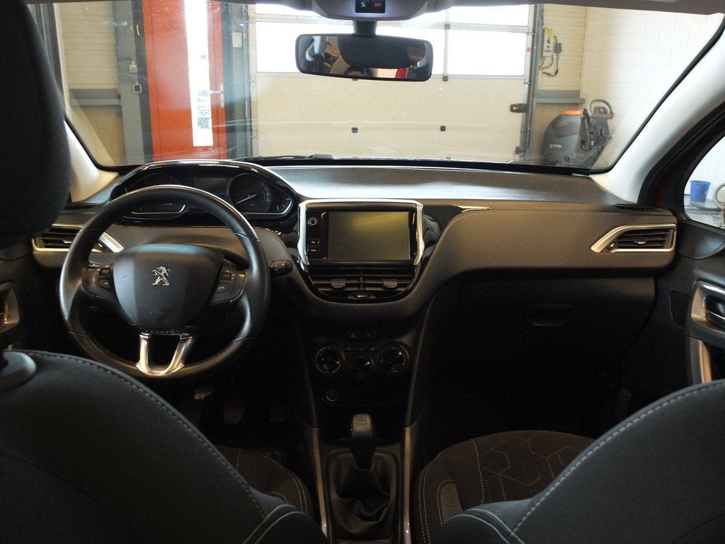 Peugeot 2008 1.2 Blue Lion| Glazen dak | Carplay | SUV | 113, Voorwielaandrijving, Stof, Origineel Nederlands, Bedrijf