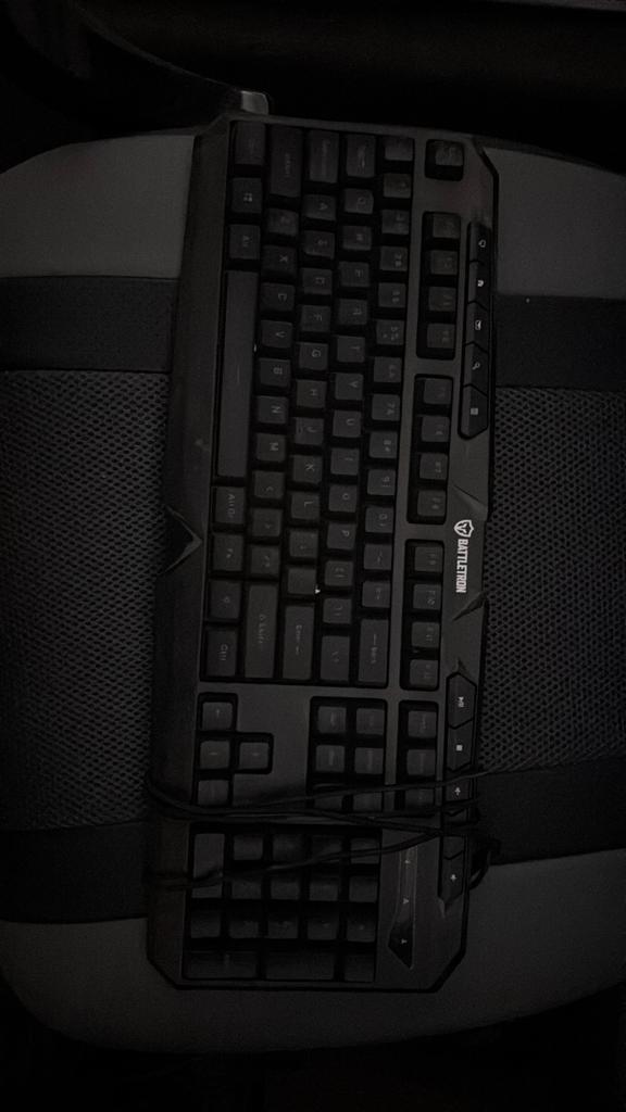 Battletron toetsenbord, Ophalen, Gaming toetsenbord, Zo goed als nieuw, Qwerty