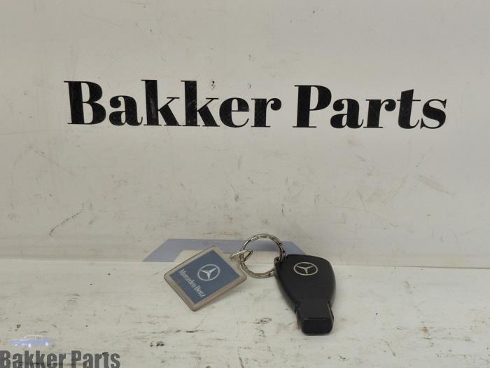 Sleutel van een Mercedes Diversen, Gebruikt, -, -, -