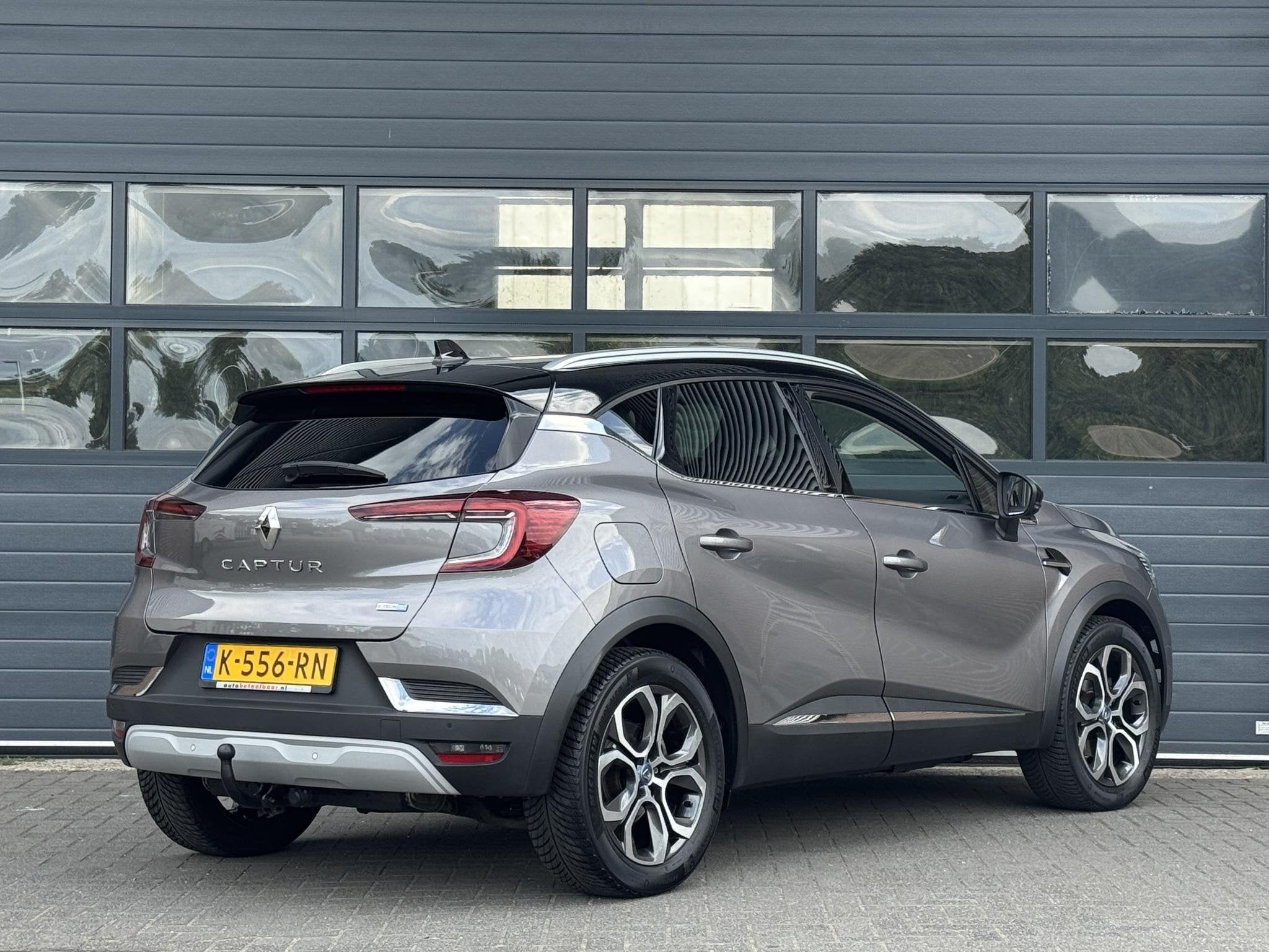 RENAULT CAPTUR 1.6 E-TECH PLUG-IN HYBRID 160 INTENS (88% SOH, Auto's, Renault, Stof, Gebruikt, 4 cilinders, Met garantie (alle)