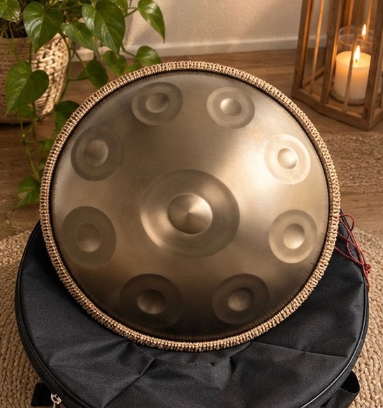 Prachtige bruingoudkleurige handpan D kurd -zgan met rugtas, Muziek en Instrumenten, Ophalen of Verzenden, Zo goed als nieuw, Melodische percussie
