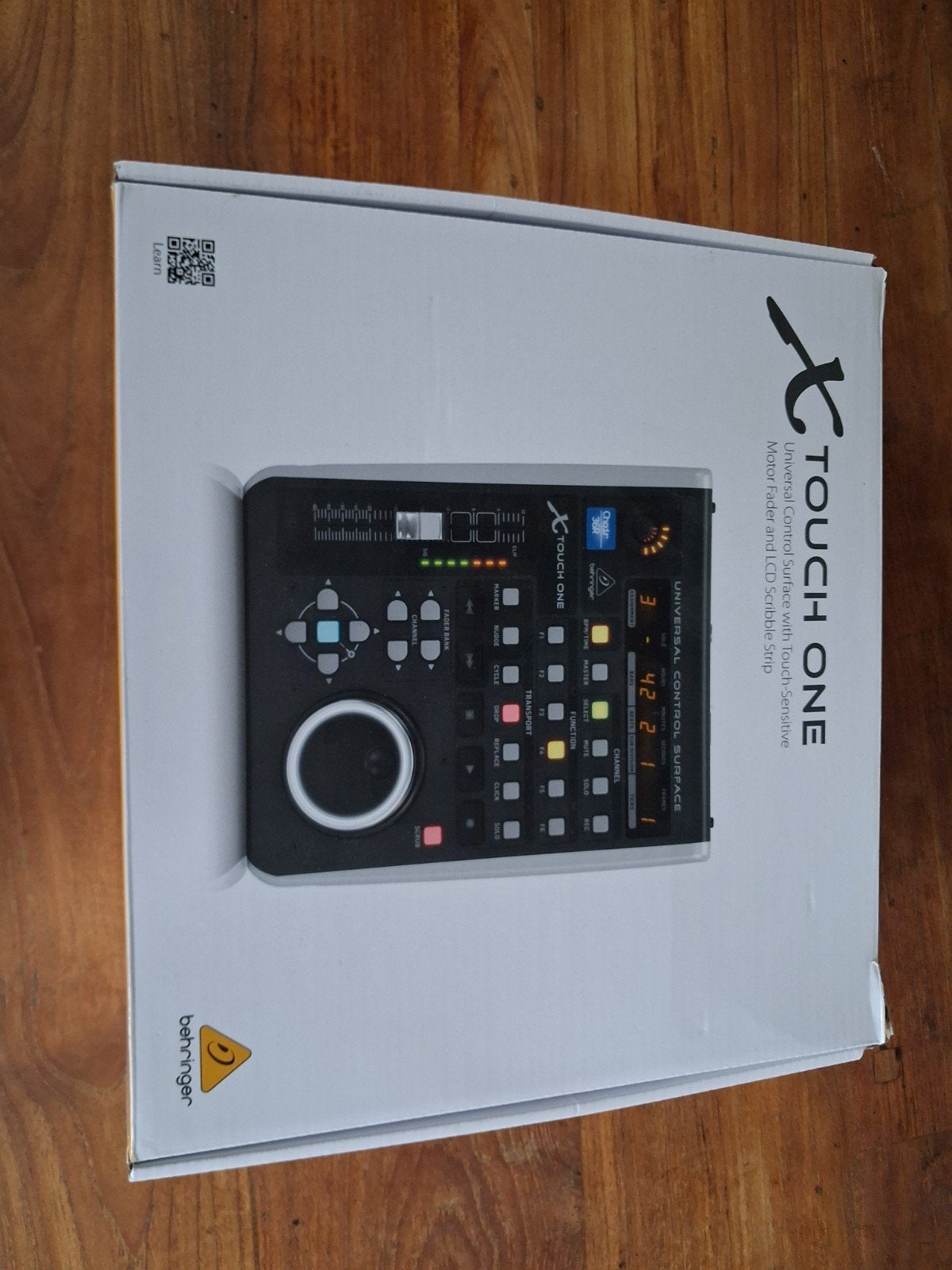 Behringer X-TOUCH ONE Universele DAW Controller, Ophalen, Zo goed als nieuw, Minder dan 5 kanalen