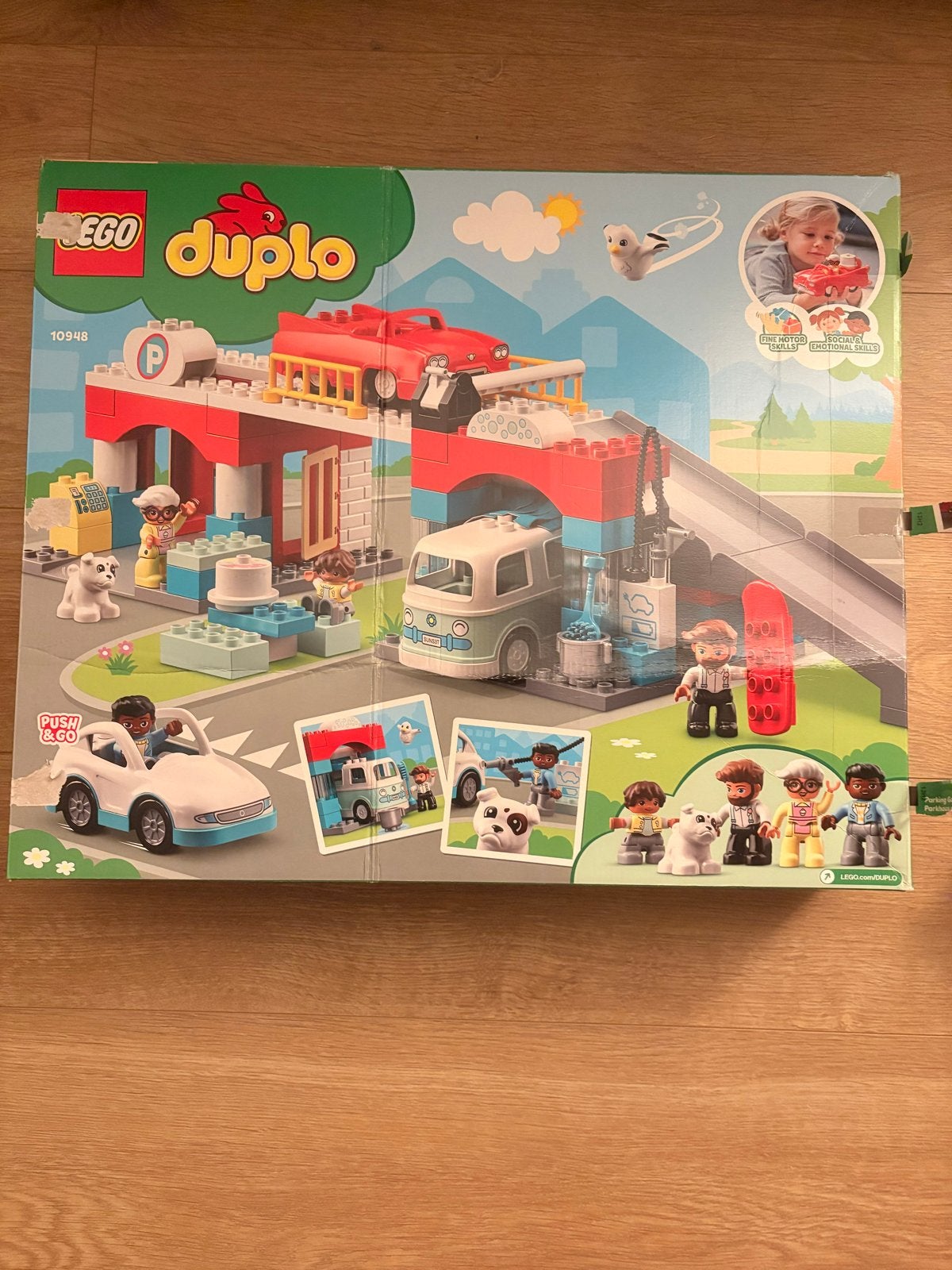 LEGO Duplo Parkeergarage en Wasstraat (10948), Gebruikt, Overige thema's, Ophalen of Verzenden, Compleet