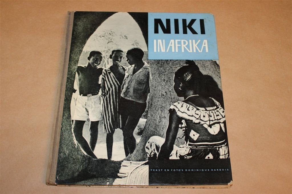 Niki in Afrika — Vintage Fotoboek over Dorpsleven 1960, Boeken, Ophalen of Verzenden, Gelezen, Afrika