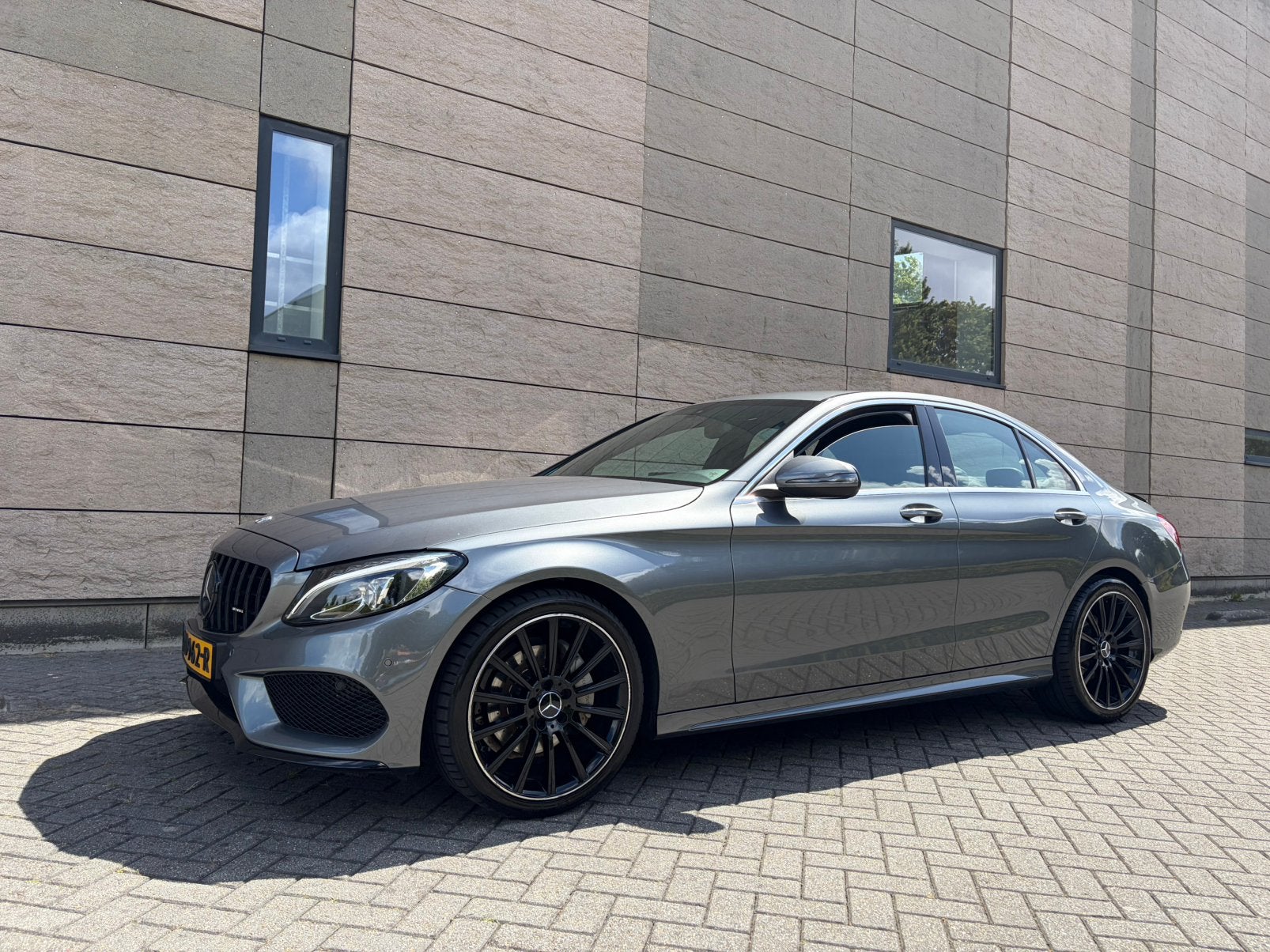 Mercedes-Benz C-Klasse C180 9G-TRONIC 2017 NL auto nw APK, Auto's, Automaat, 4 cilinders, 157 pk, Lichtsensor