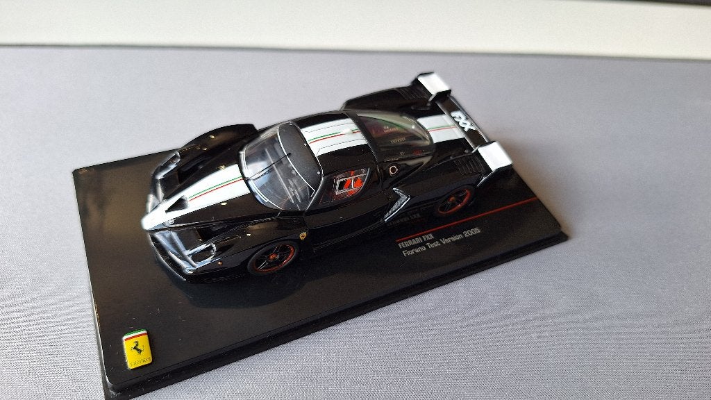 1:43 Ferrari FXX van Ixo, Ophalen of Verzenden, Zo goed als nieuw, Auto, Overige merken