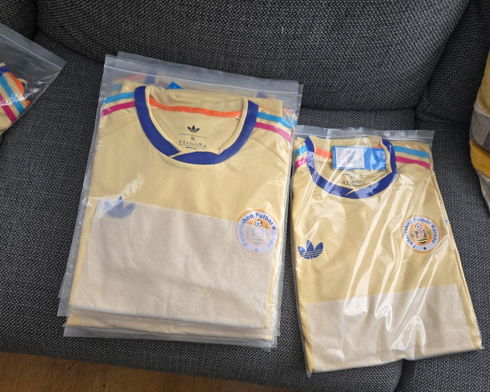 Curacao shirt - Maat XL - Nieuw in de verpakking!, Geel, Ophalen of Verzenden, Adidas, Maat 56/58 (XL)