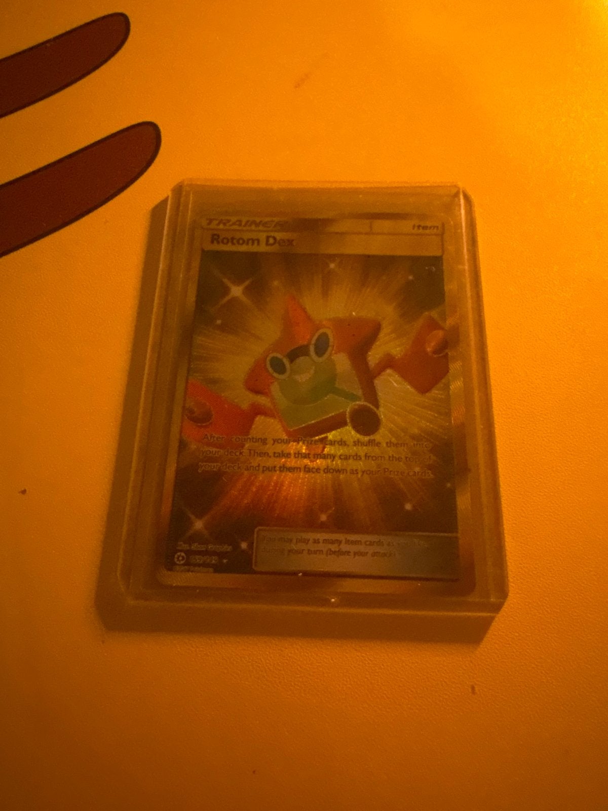 Rotom Dex Trainer Kaart - Pokémon TCG, Ophalen of Verzenden, Zo goed als nieuw, Losse kaart, Foil