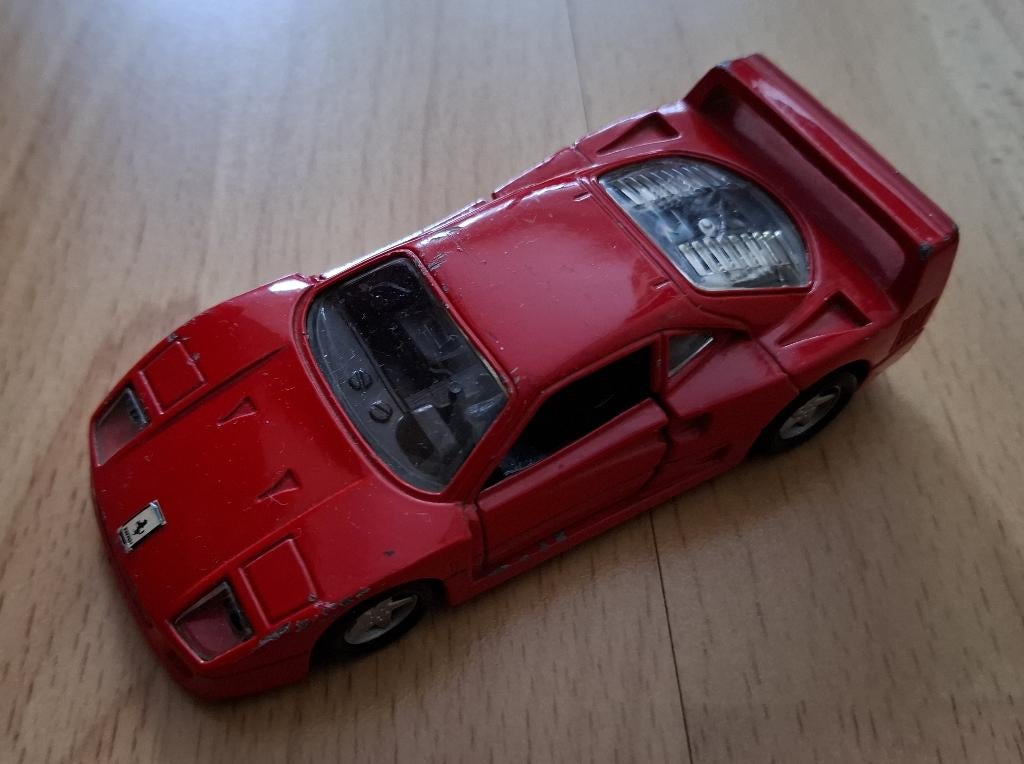 Ferrari F40 (1987) 1:39, Hobby en Vrije tijd, Modelauto's | Overige schalen, Ophalen of Verzenden, Gebruikt, Auto