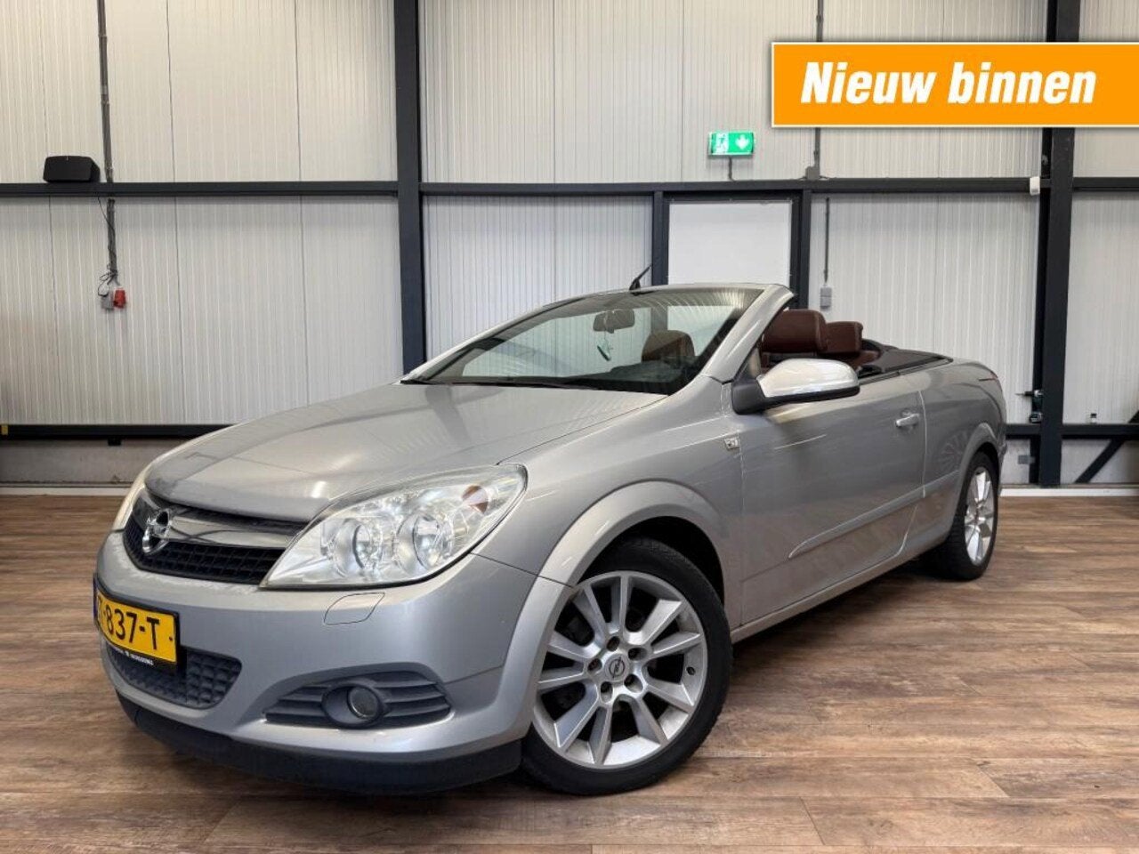 Opel Astra 1.8 Enjoy / LEDER / CRUISE / AIRCO / PDC / LM-Vel, Gebruikt, 4 cilinders, Cabriolet, 4 stoelen