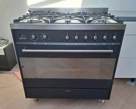Smeg Fornuis met Gas Kookplaat en Oven RVS, Witgoed en Apparatuur, Fornuizen, Ophalen, Gebruikt, Hete lucht, 60 cm of meer
