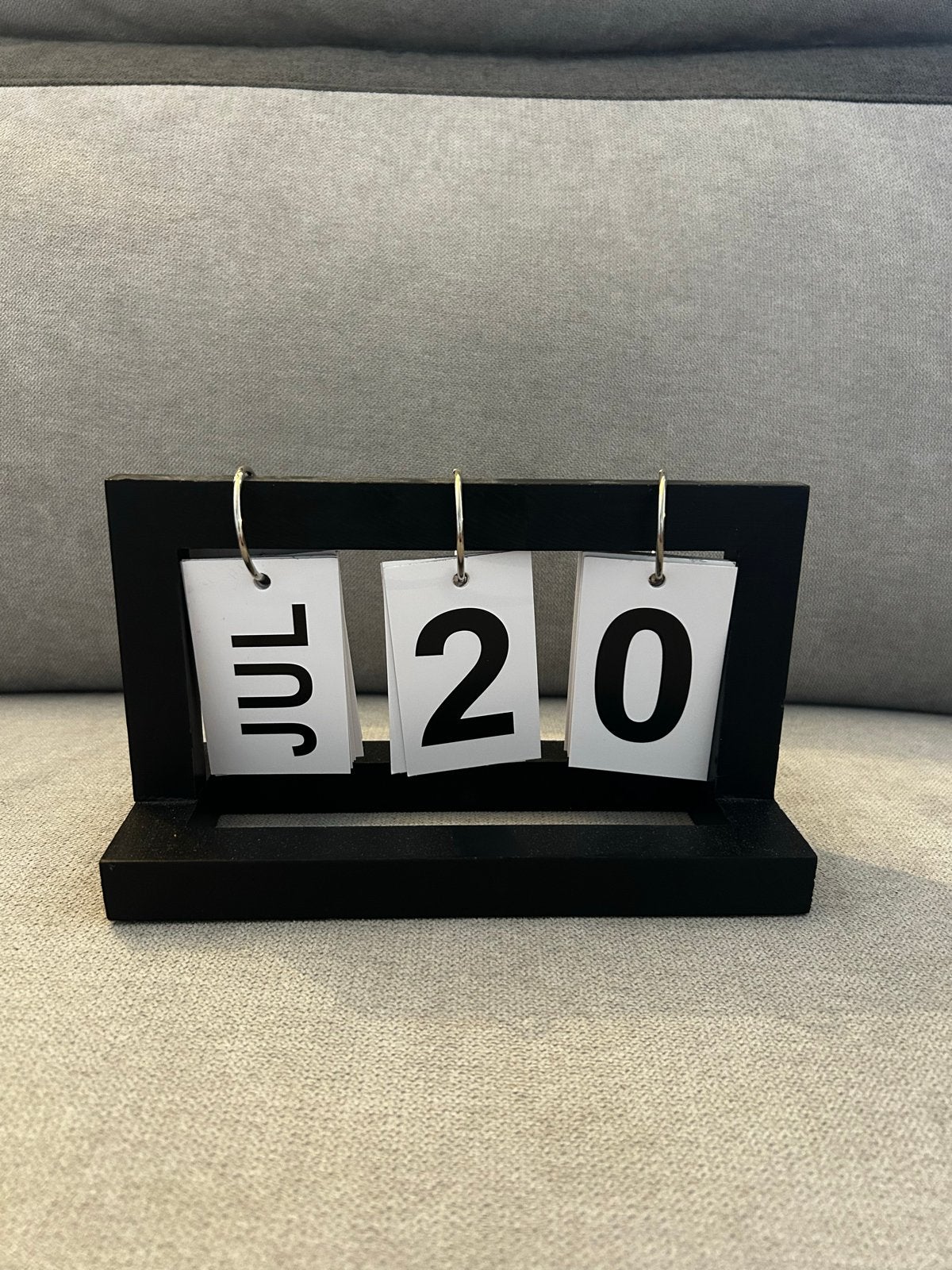 Houten kalander, Ophalen of Verzenden, Dagkalender, Zo goed als nieuw