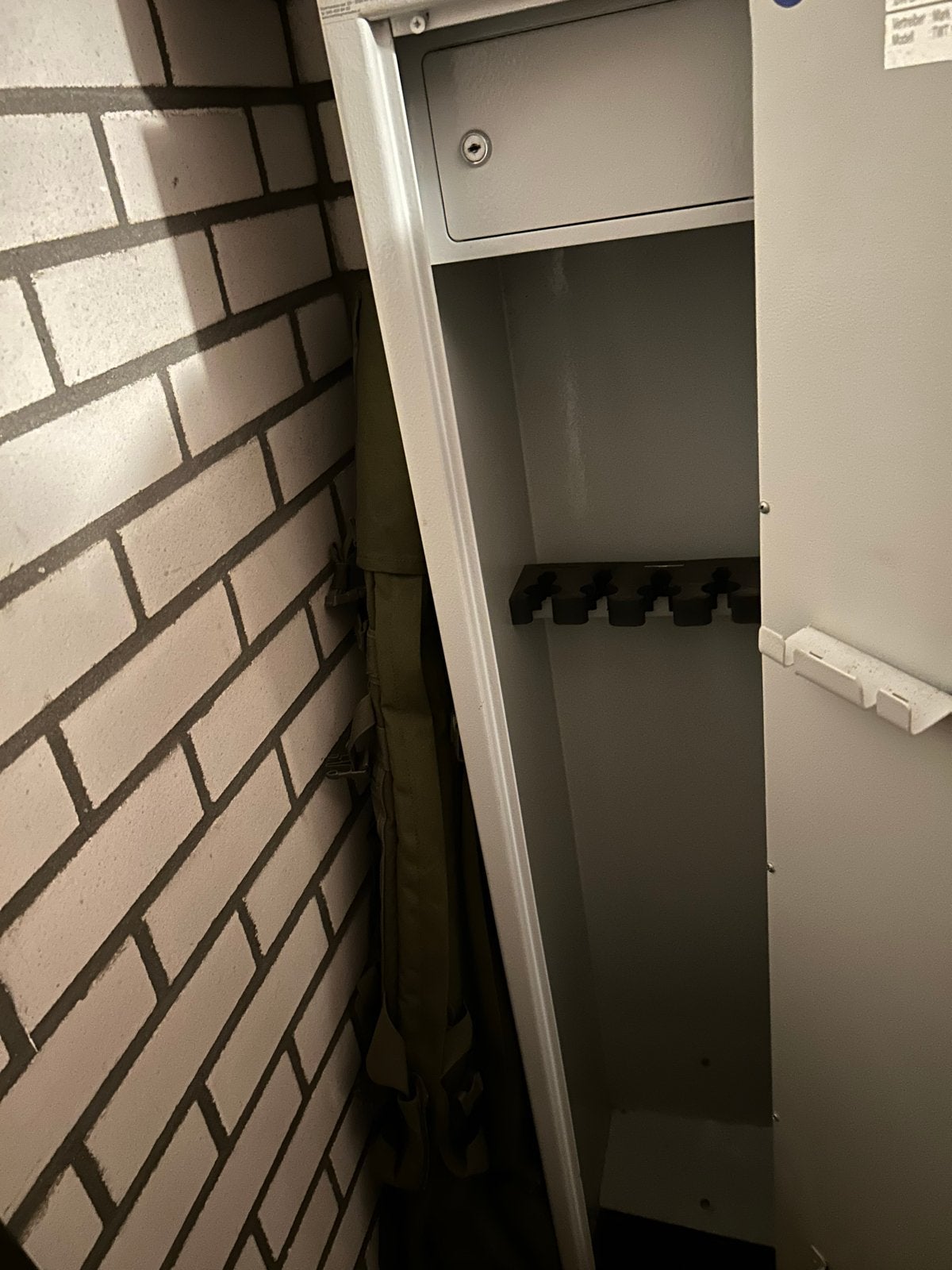 Wapenkluis voor 5 geweren met munitielocker, Huis en Inrichting, Brandblussers en Brandkasten, Ophalen, Gebruikt, Brandkast