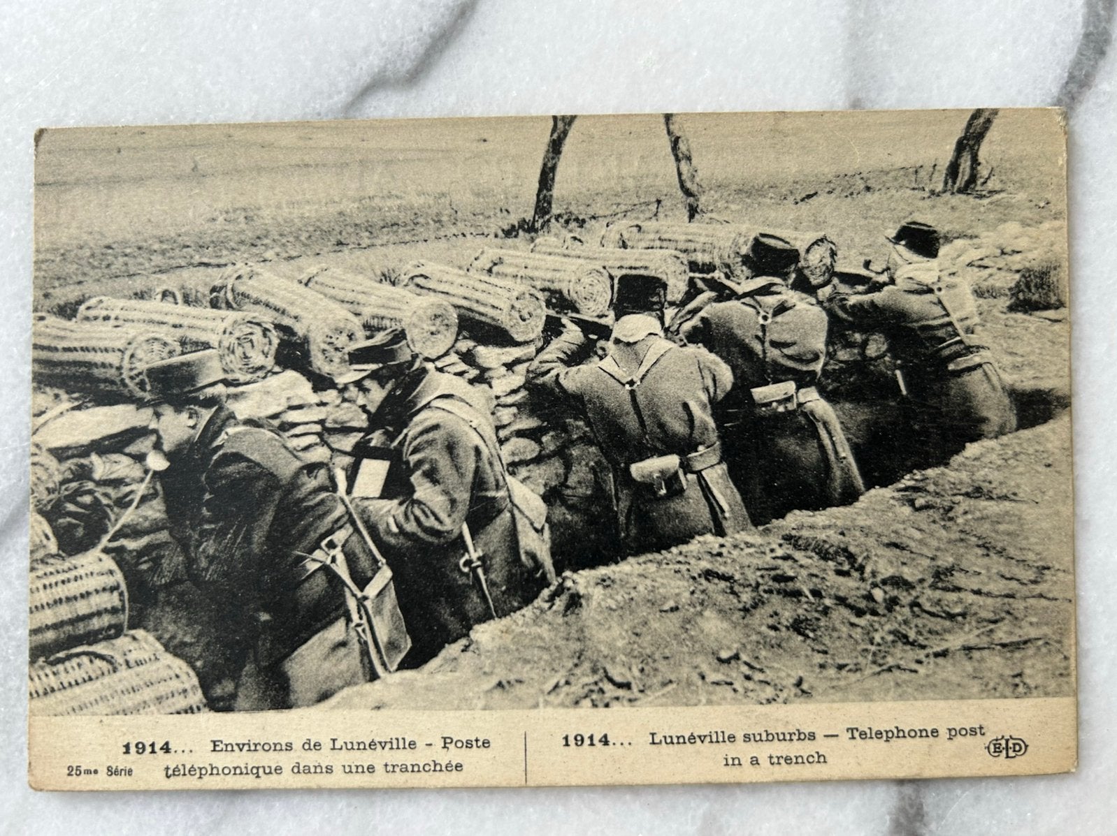 Wo1: ak Luneville telephone post in loopgraaf, Ophalen of Verzenden, Landmacht, Nederland, Foto of Poster
