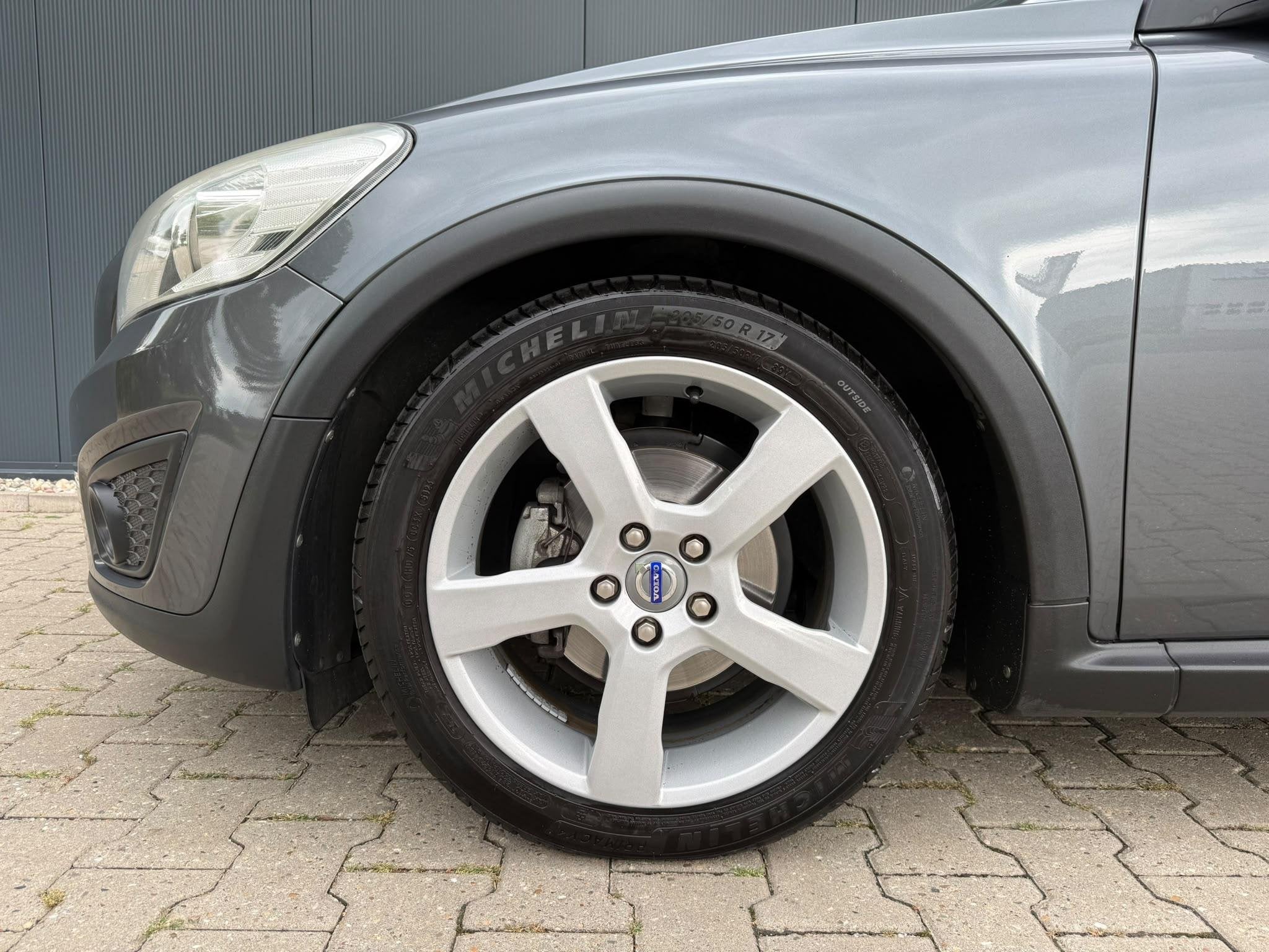 Volvo C30 1.6 D2 R-edition orig. Ned / 2e eig / UNIEK, Auto's, Volvo, Voorwielaandrijving, 28 km/l, Zwart, 4 cilinders