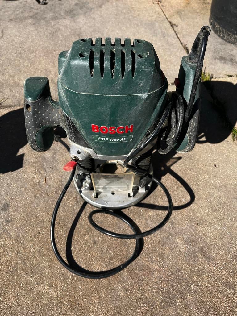 Bosch bovenfrees 1100 AE, Ophalen of Verzenden, Gebruikt, Elektrisch, Bovenfrees