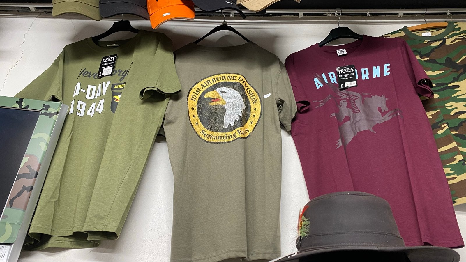 Diverse T-shirts met unieke prints, F, F, Meerkleurig, Nieuw