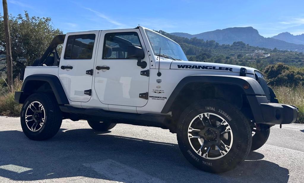 ‼️JEEP WRANGLER JK 3.6 V6 SAHARA 284PK TREKGEWICHT 3500KG‼️, Automaat, Stof, Wit, Bedrijf