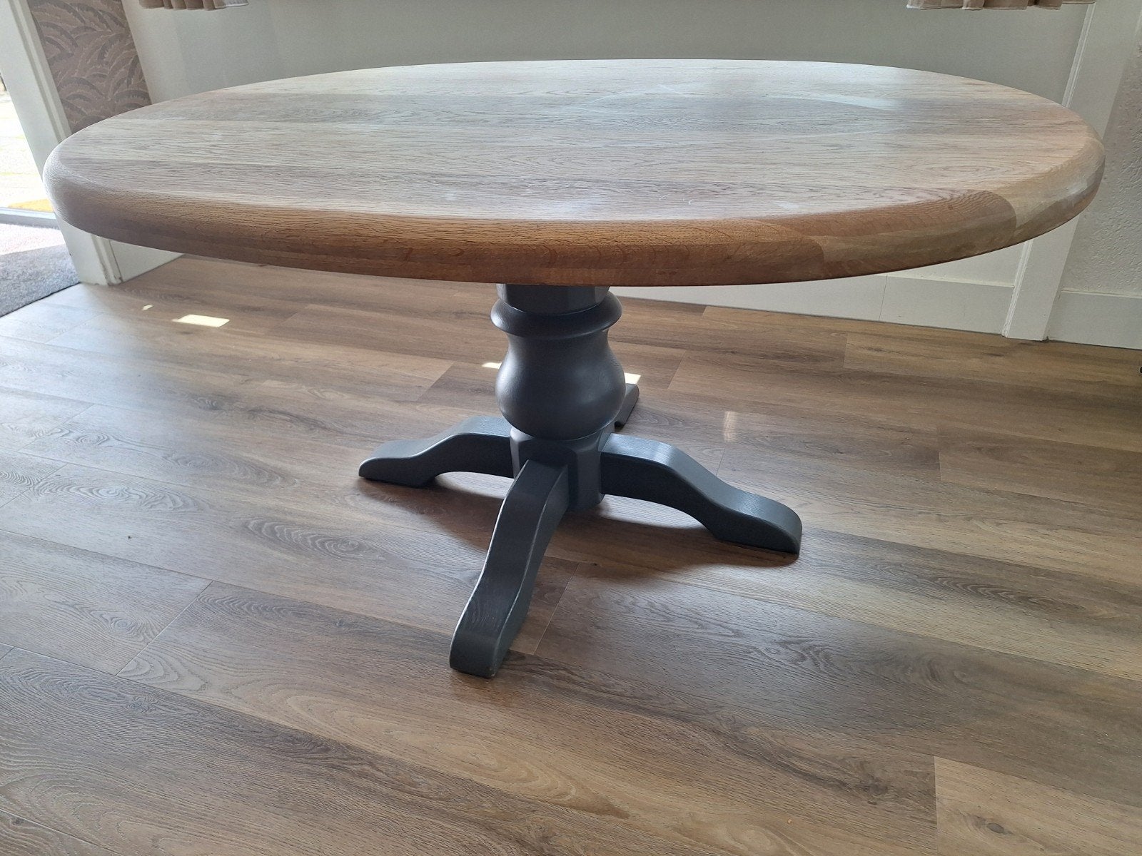Ovale eettafel van eikenhout - 150x110x79 cm, Ophalen, Gebruikt, Eikenhout, Vijf personen of meer