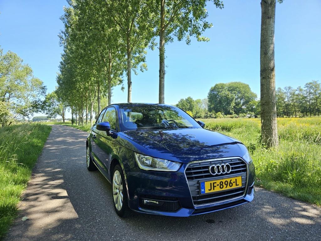 Prachtige Audi A1 1.0 TFSI S-tronic 72.000km Cruise / Navi, Auto's, Audi, Zwart, 95 pk, Leder en Stof, 23 km/l