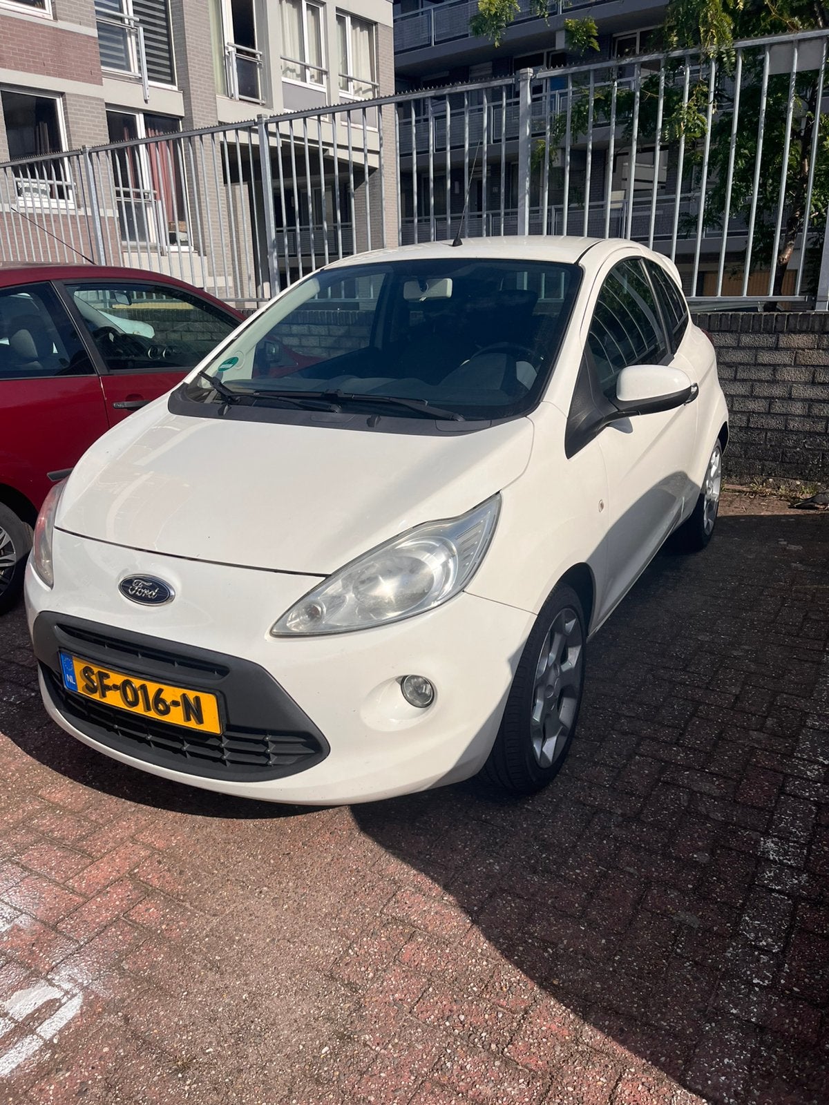 Ford Ka 1.2 69pk 2011 Wit, Auto's, Voorwielaandrijving, 1242 cc, 4 cilinders, 4 stoelen
