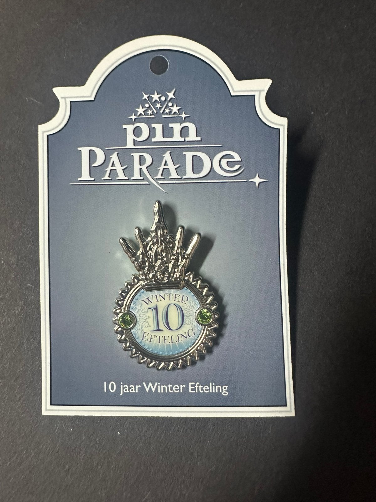 Efteling pin 10 jaar winter efteling, Verzamelen, Efteling, Ophalen of Verzenden, Zo goed als nieuw, Button of Speldje