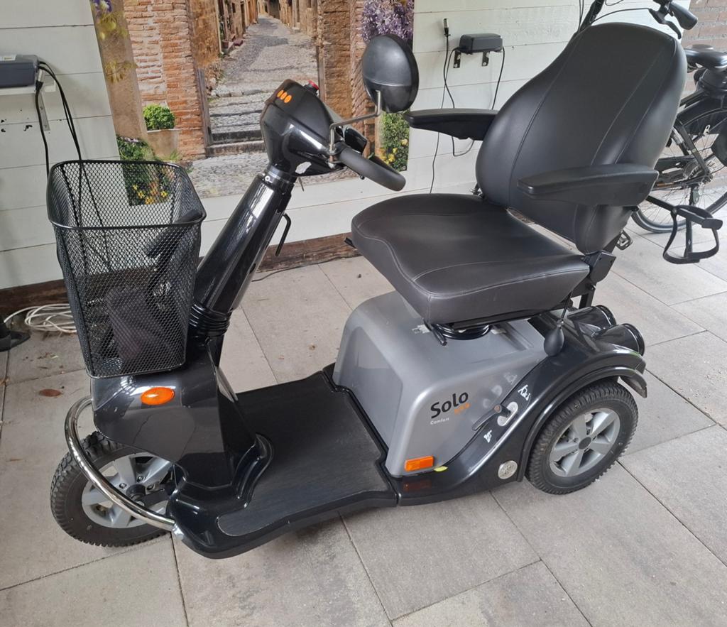 Mooie Scootmobiel Solo 3 Comfort, Diversen, Ophalen, Life and Mobility, Zo goed als nieuw, 16 km/u of meer
