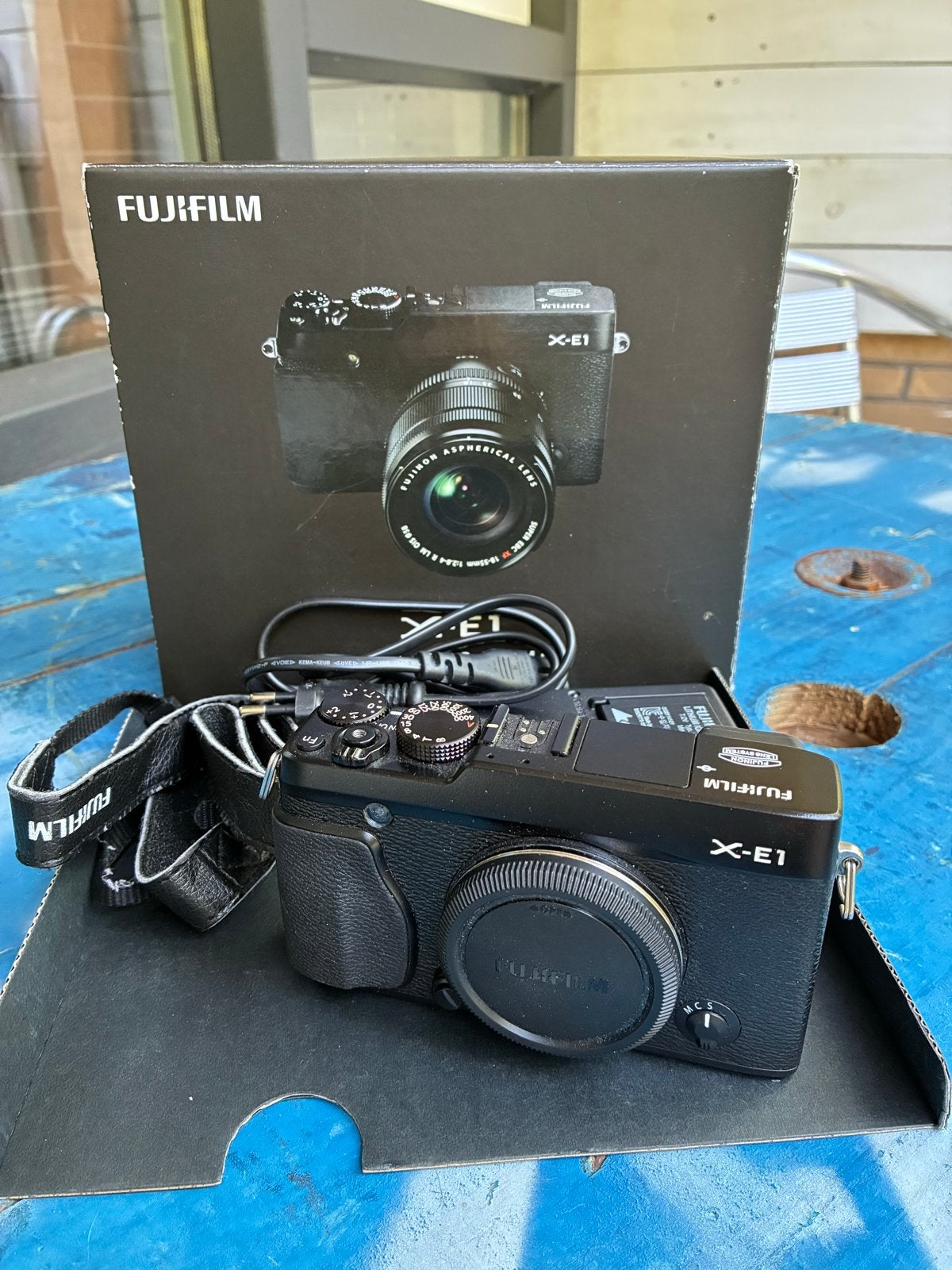 Fujifilm X-E1 Systeemcamera Body (Zonder lens), Ophalen of Verzenden, Zo goed als nieuw, Fujifilm, Accu