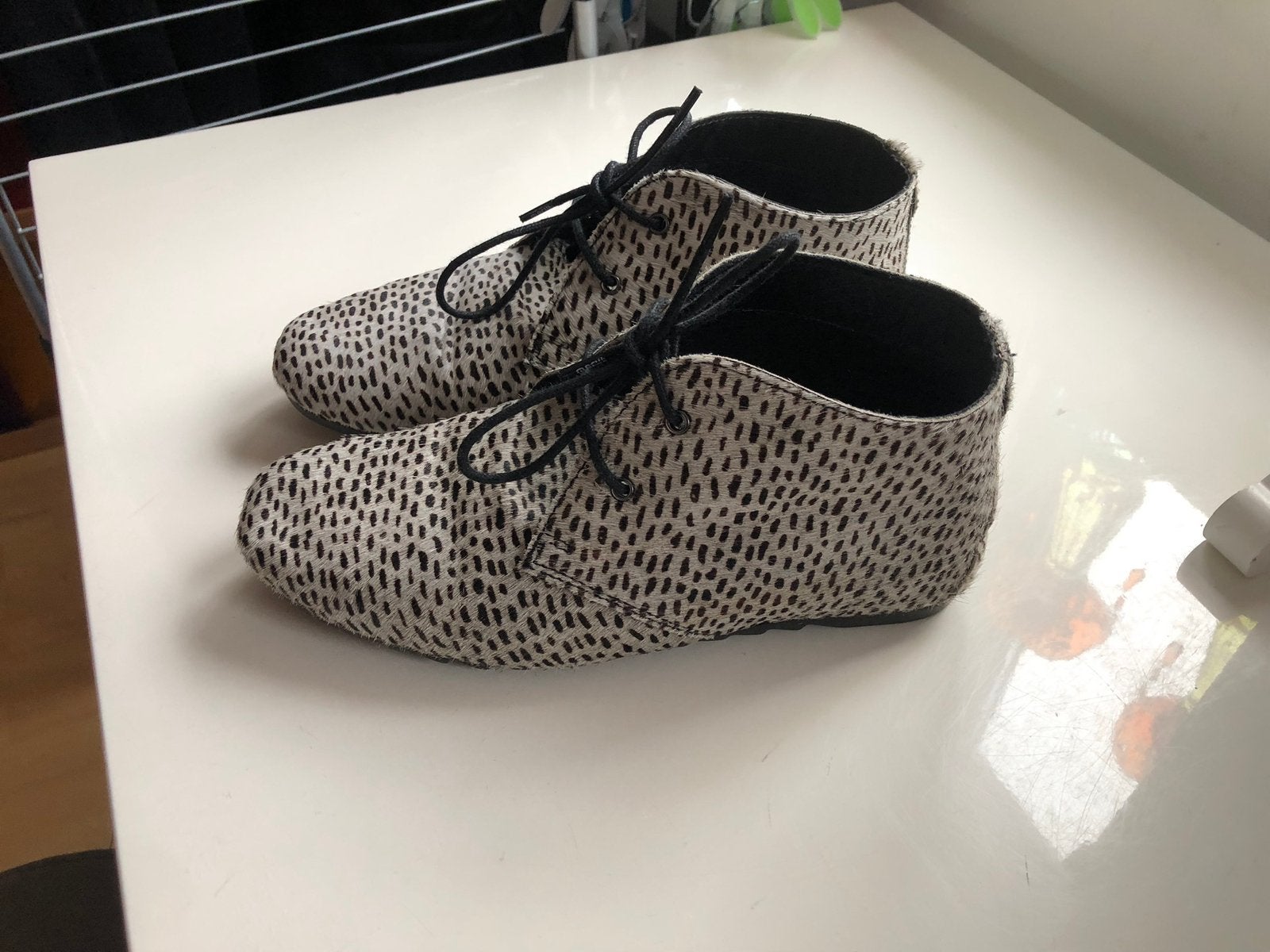 Maruti schoenen zacht “harig” leer, zgan maat 37, Kleding | Dames, Schoenen, Ophalen of Verzenden, Zo goed als nieuw, Zwart, Sneakers of Gympen