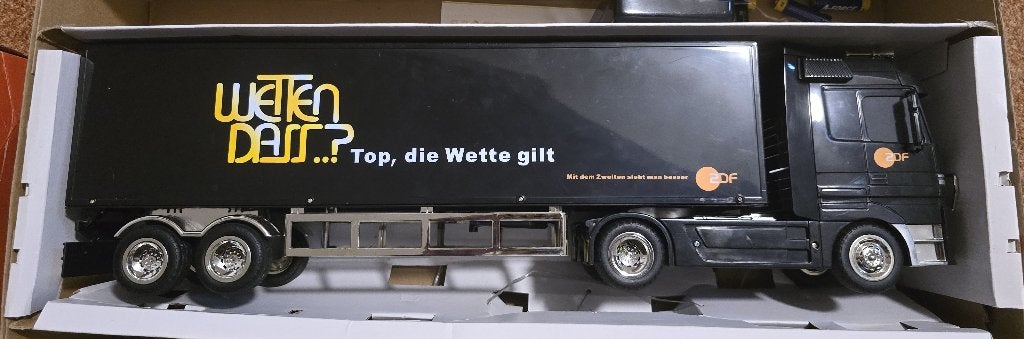 Grote speelgoedtruck met aanhanger - Wetten Dass?, Ophalen, Gebruikt