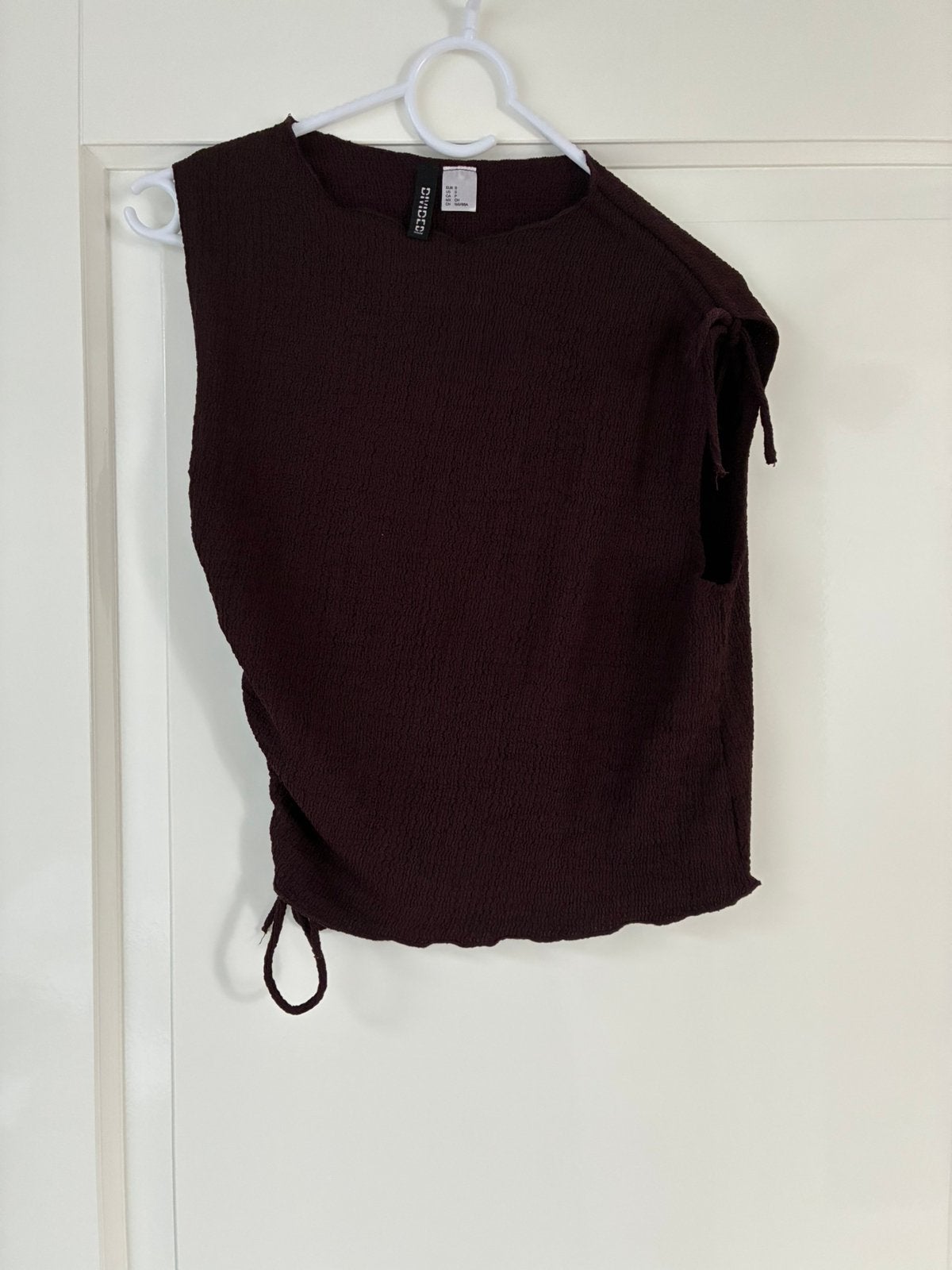 Asymmetrische top, Ophalen of Verzenden, Zo goed als nieuw, Rood, Maat 36 (S)
