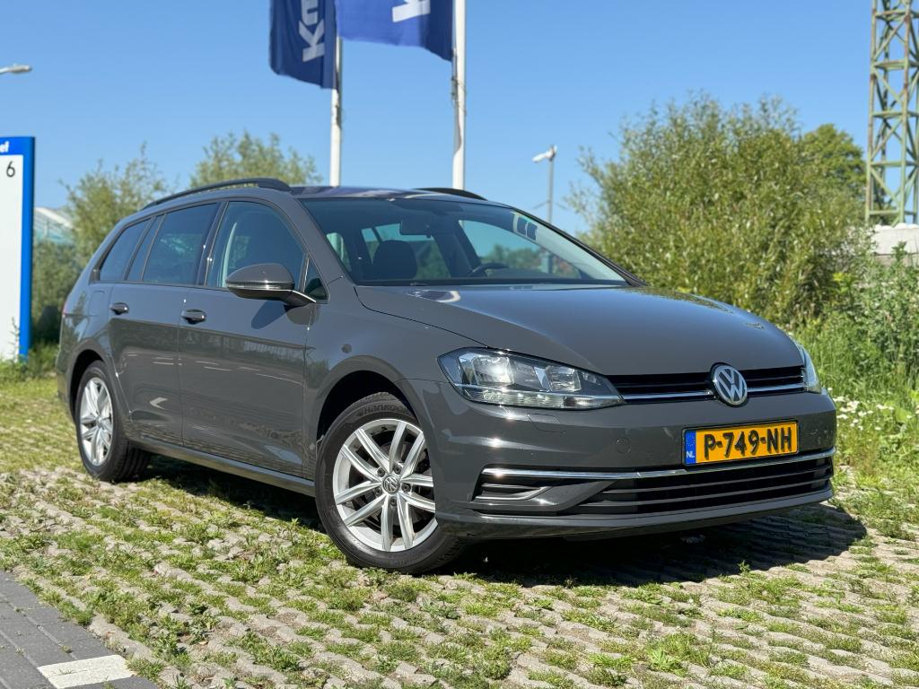 Volkswagen Golf Variant 1.6 TDI | DSG | ACC | Trekhaak, Navigatiesysteem, Euro 6, 4 cilinders, Alcantara