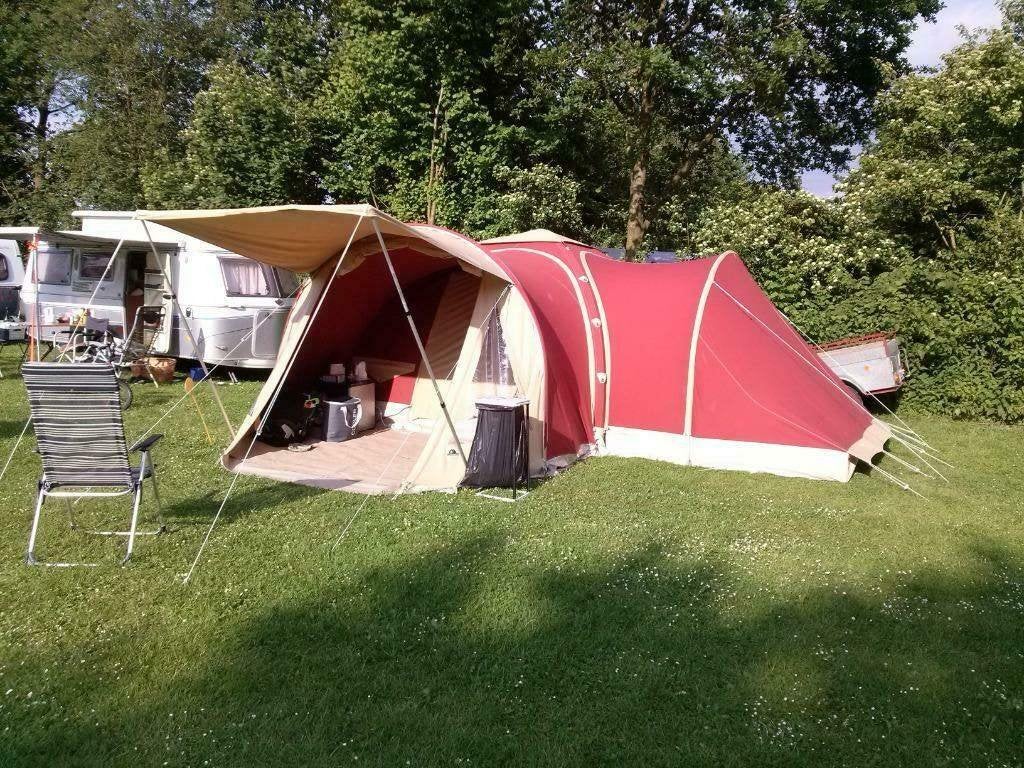 Karsten 300 met comfortluifel en slaapaanbouw, Caravans en Kamperen, Tenten, Ophalen, Gebruikt, Tot en met 6