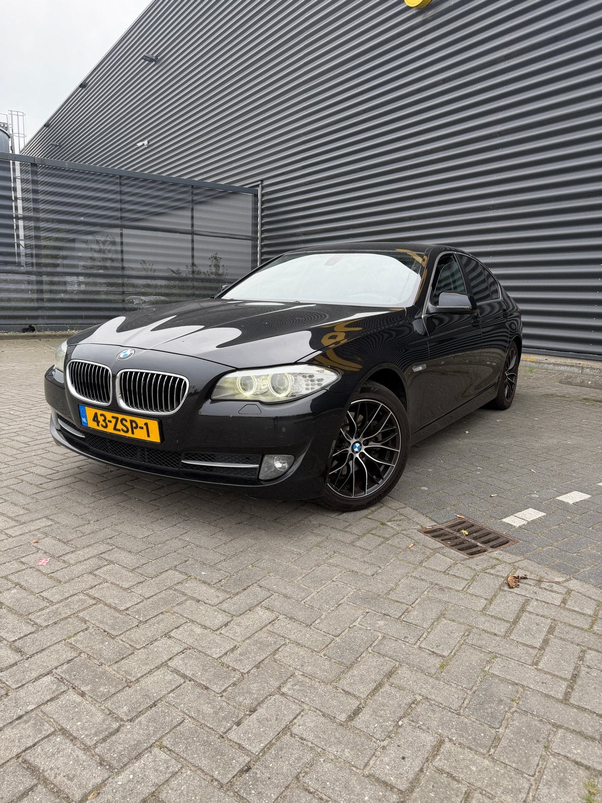 BMW 5-Serie 520i automaat, Auto's, Zwart, 4 cilinders, 2000 kg, Zwart