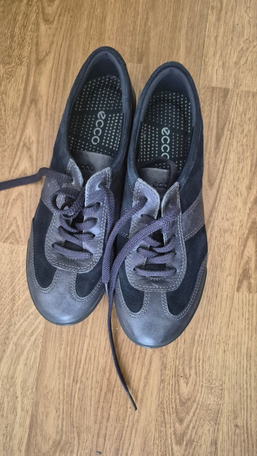 Ecco sneakers maat 38 - Zo goed als nieuw, Kleding | Dames, Schoenen, Ophalen of Verzenden
